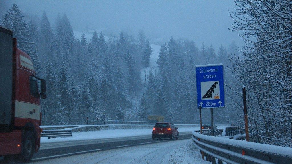 Schneechaos auf A10