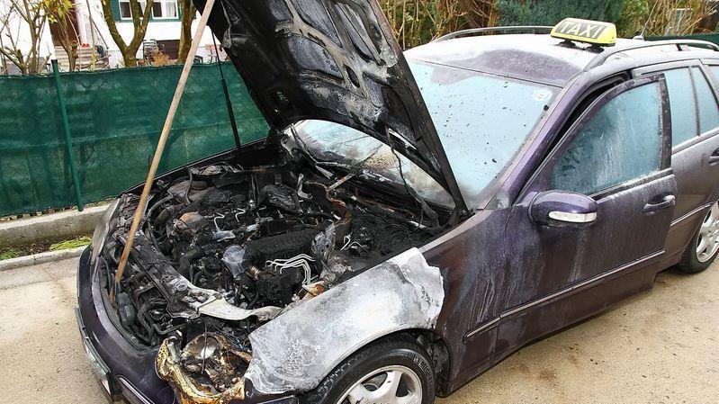 Bilder vom Garagenbrand