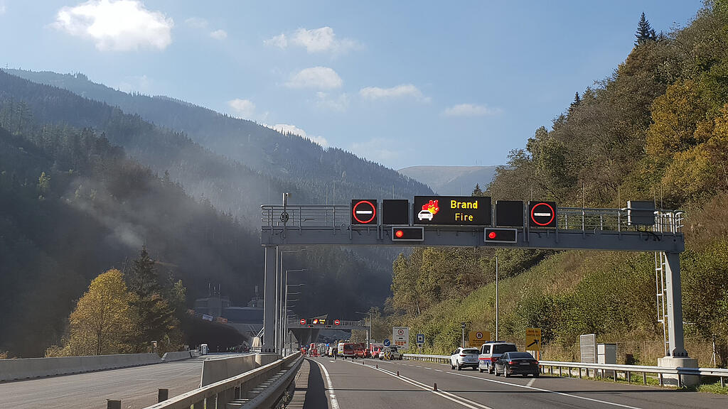 Die A9 musste gesperrt werden.