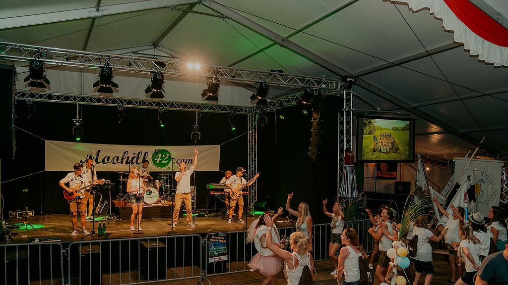 70 Jahre Landjugend K\u00f6stendorf \/ Freitag