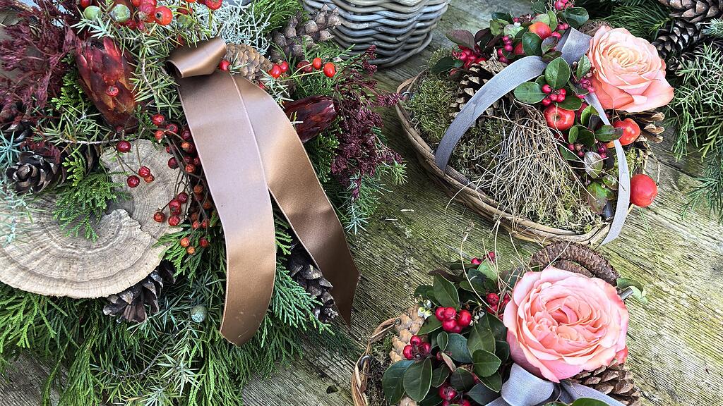 Blumenschmuck für Allerheiligen