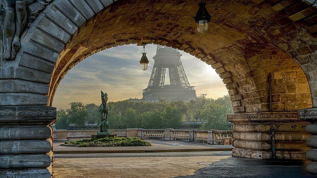 symb_paris