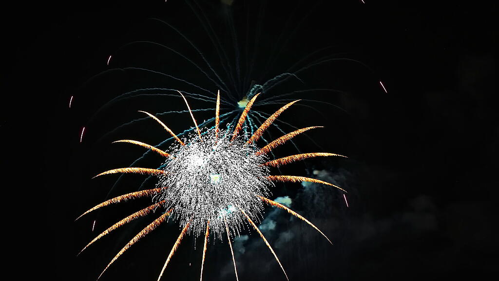 Dult-Feuerwerk 2025 II