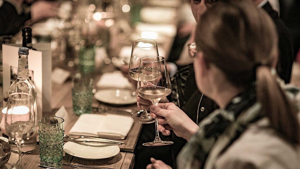 Eat and Meet Blaue Gans