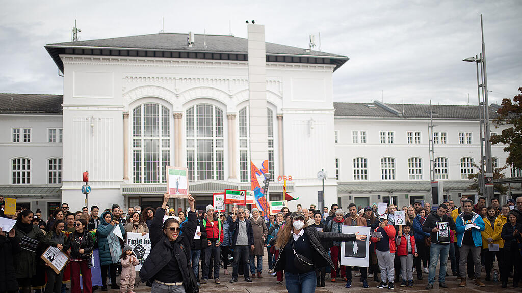Demo Iranerinnen Salzburg