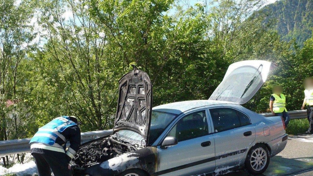 A8: Pkw ausgebrannt II