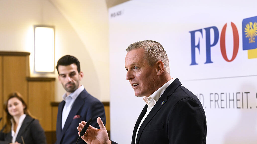 PK FPÖ "ASYLSTOPP JETZT": LANDBAUER/SVAZEK/KUNASEK