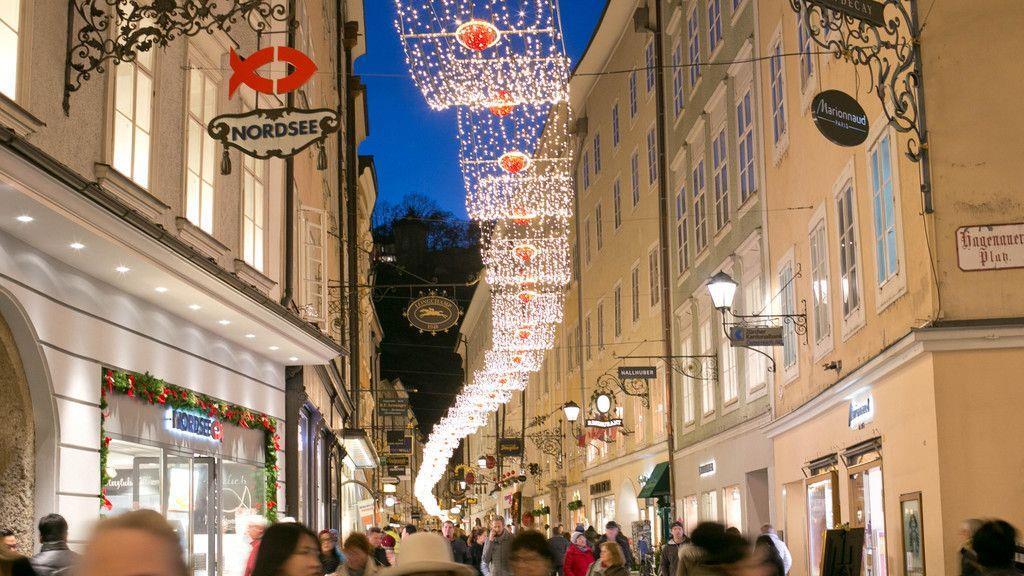 Weihnachtsbeleuchtung in der Getreidegasse
