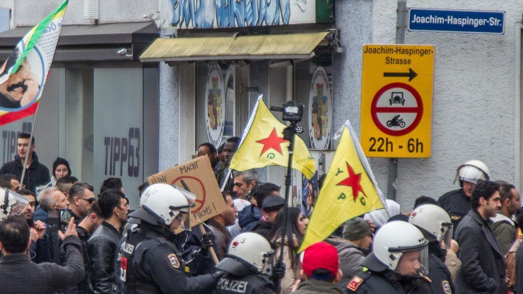 Demo der Kurden in Salzburg