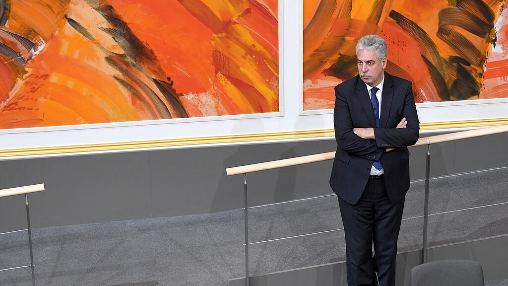 Schelling wechselte vom Parlament zu Gazprom.