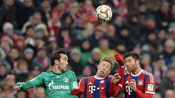 Fuchs (l.) spielte gegen die Bayern durch