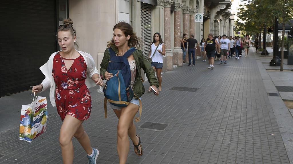 Schock und Trauer nach Anschlag in Barcelona