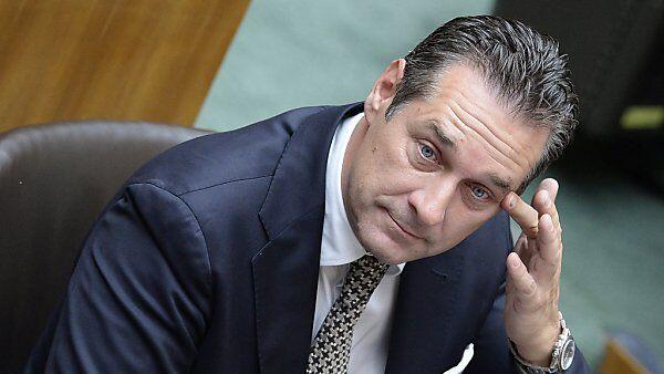 FPÖ hat mit Islamgesetz keine rechte Freude