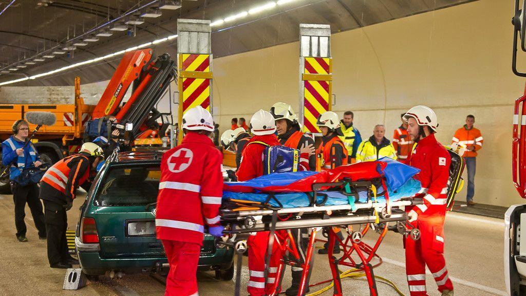 Feuertaufe: Großübung im Lieferinger Tunnel