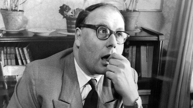 Erhardt verstarb im Jahr 1979.