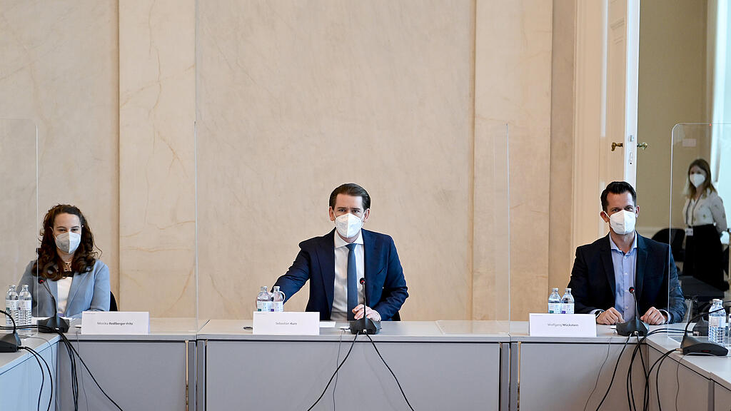 Kurz und M\u00fcckstein bei Expertenrunde zu Corona-Impfung