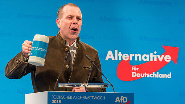 Vilimsky trinkt lieber Bier