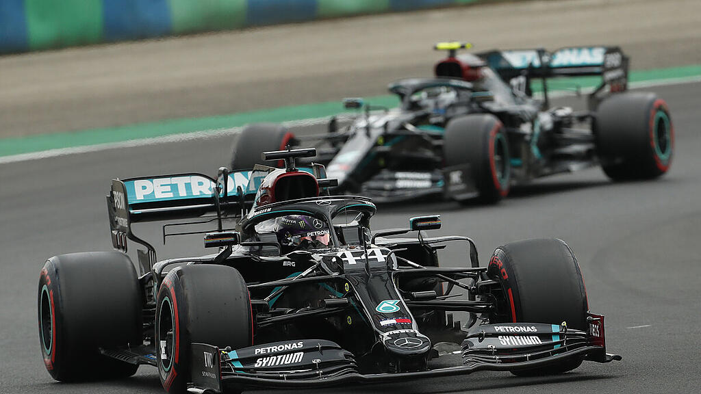 Hamilton holte sich vor Teamkollegen Bottas die Pole Position
