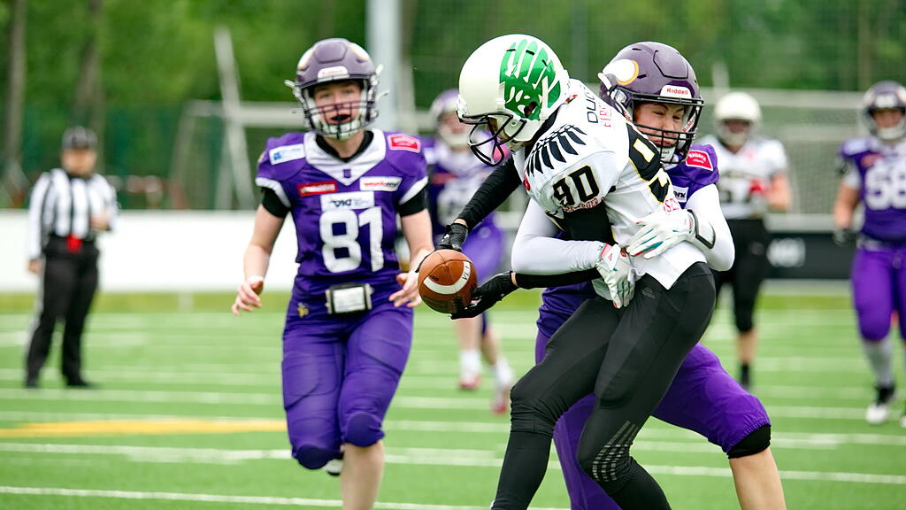 Football: Ducks Ladies gegen Vikings