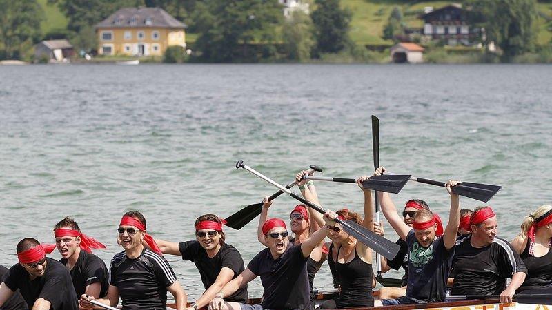 Drachenboot-Action am Mattsee