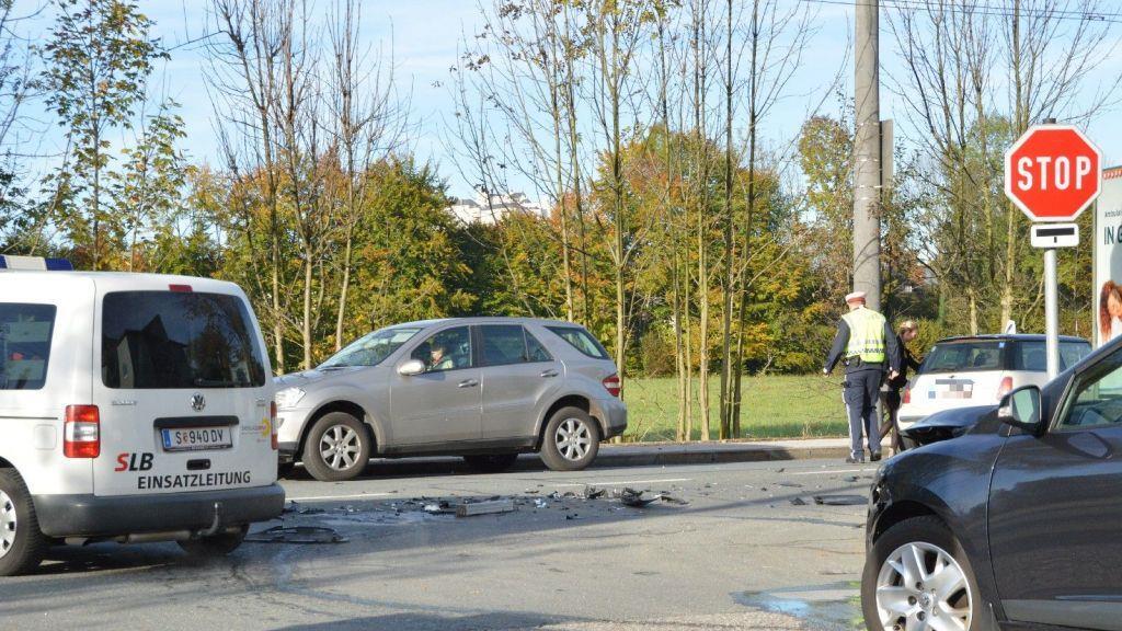 Pkw-Crash in Aignerstraße