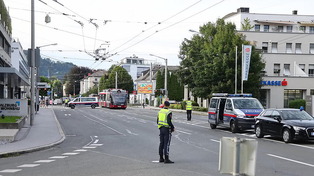 Biker_vs_Taxi_Alpenstraße