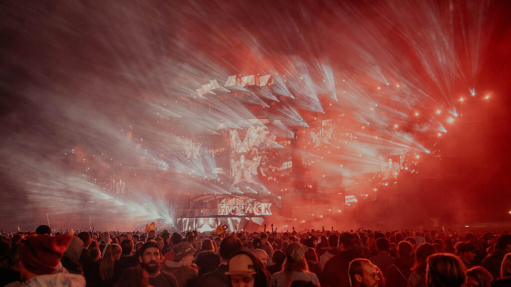 ELF-Boutique Tag 2 - Mainstage III