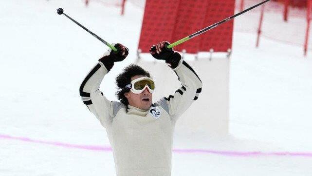 Schönfelder verabschiedet sich in Sölden im 70er-Outfit
