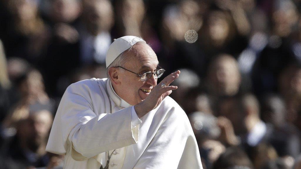 Zehntaussende Pilger bei Amtseinführung von Papst Franziskus