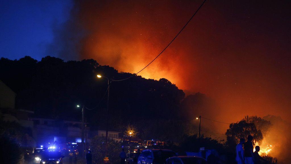 Feuer auf Korsika