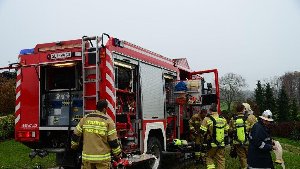 Holzschuppen in Brand