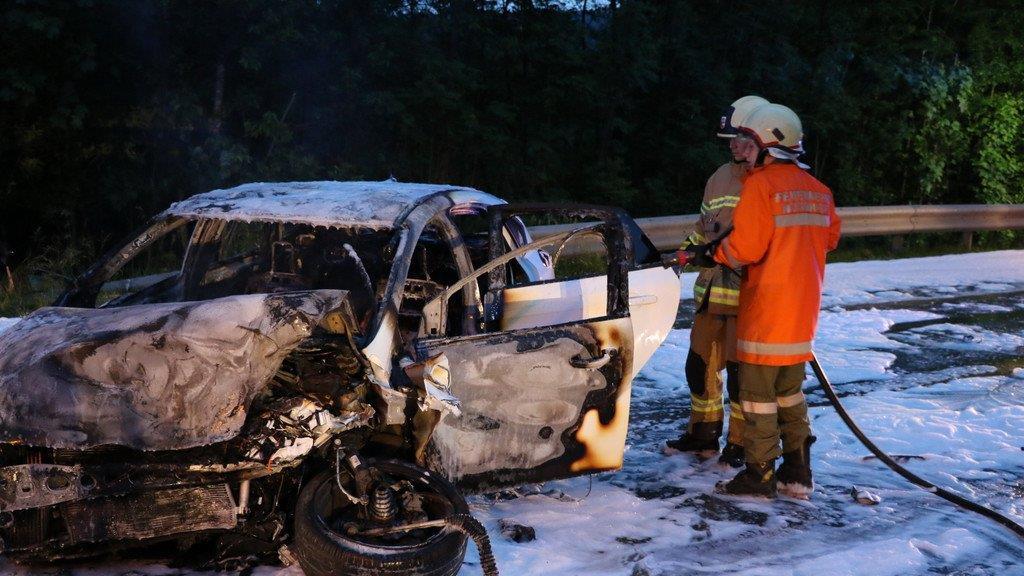 Schwerer Crash auf der B156
