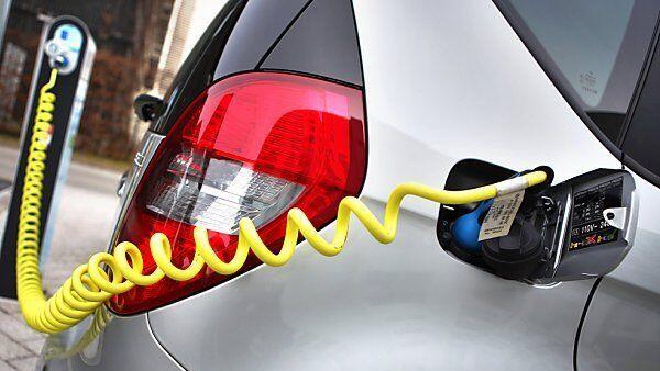 E-Autos sind mittlerweile für jeden Zweiten eine Option