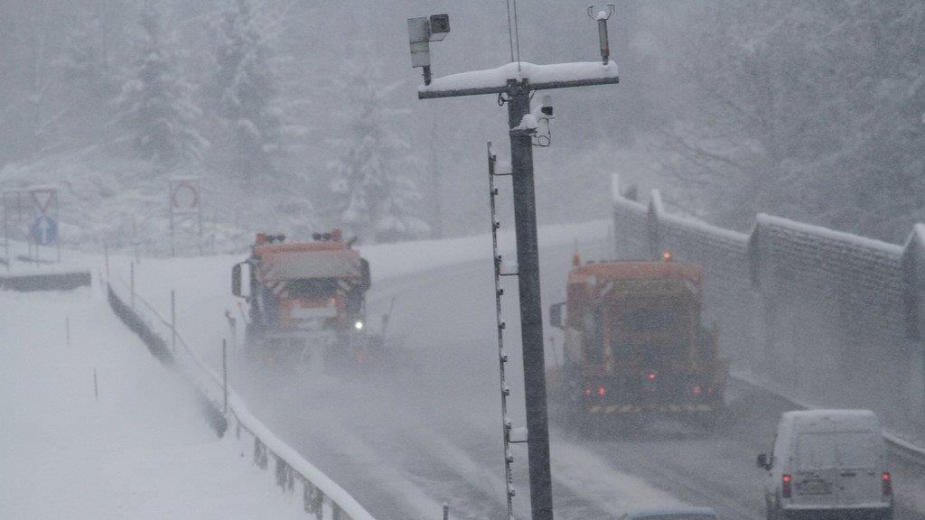 Räumfahrzeuge in Salzburg im Dauereinsatz