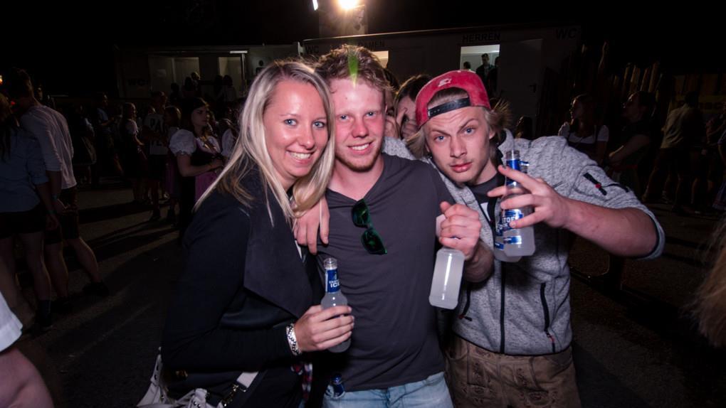 10. Sagler Bierzelt II