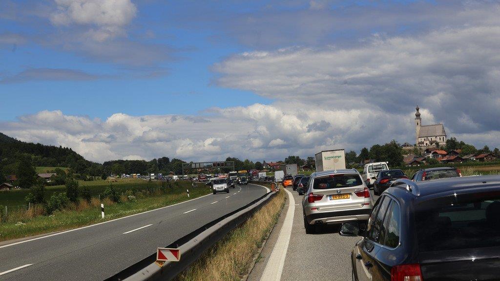 Wohnwagencrash auf A8