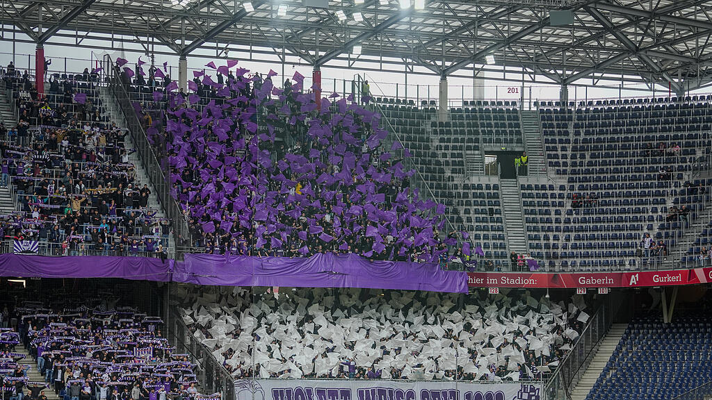 2. Liga: FC Liefering gegen Austria Salzburg