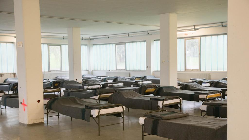 Flüchtlinge in Salzburg: Notquartier in Salzburg-Kasern