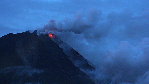 Sinabung verbreitet weiter Angst und Schrecken