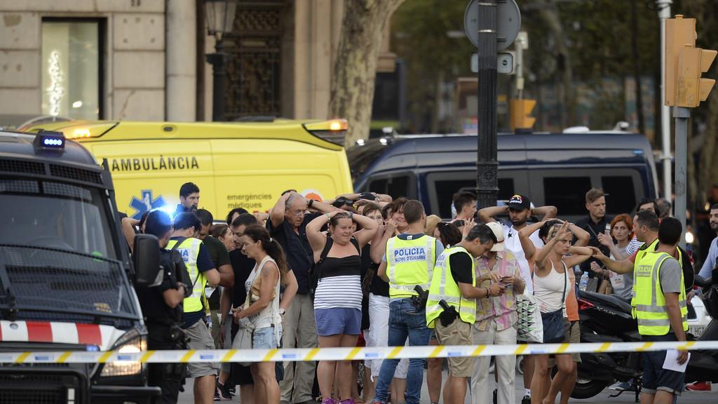 Schock und Trauer nach Anschlag in Barcelona