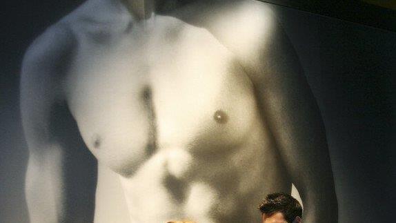 Schöner Schein bei Abercrombie & Fitch: Shops und halbnackte Models