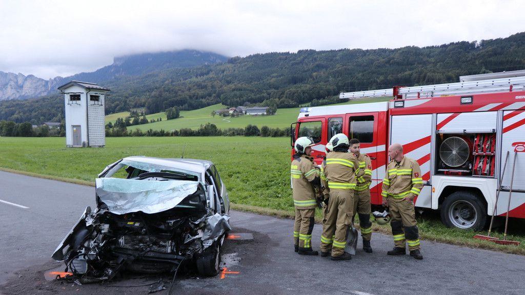 Frontalcrash auf L103 in Thalgau