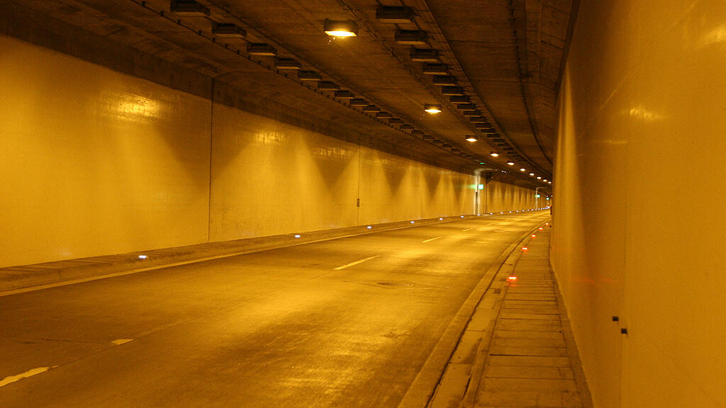 Tunnel