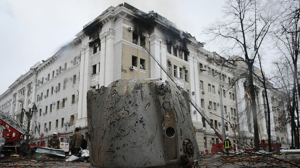 Ukraine-Krieg, Tag 7: Zerstörung und Flucht