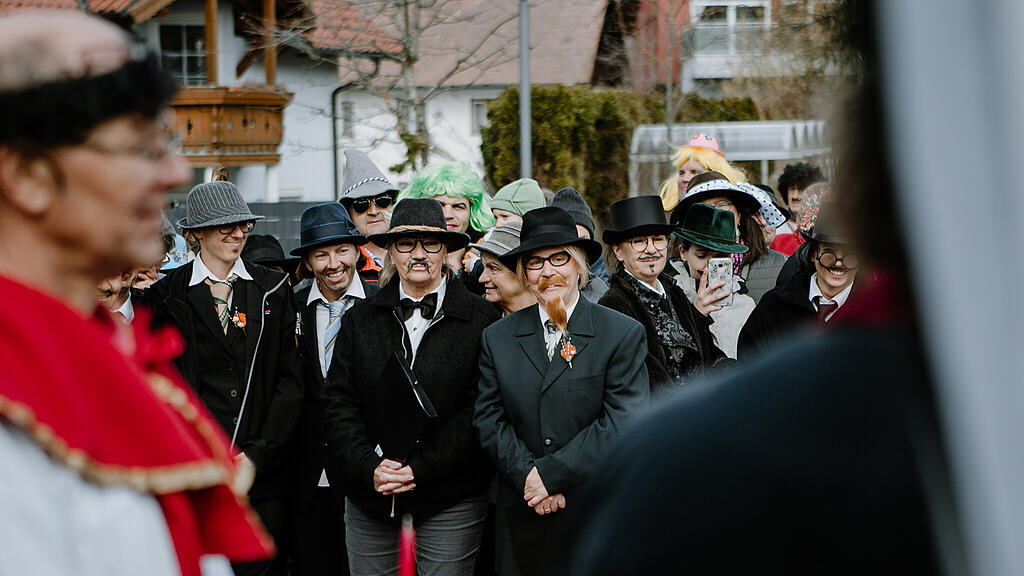 Verkehrte Hochzeit, Kirche