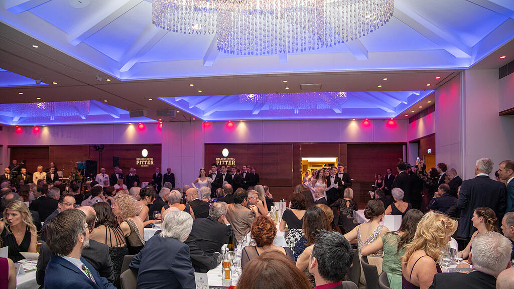74. Polizeiball