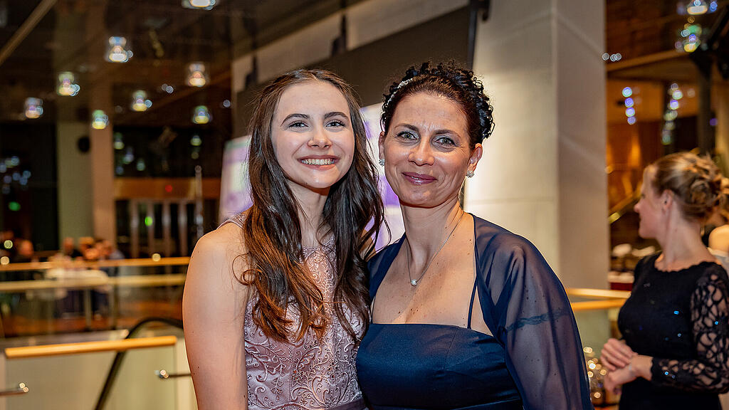 Rot Kreuz Ball 2020