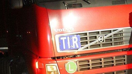 Lkw verliert Öl