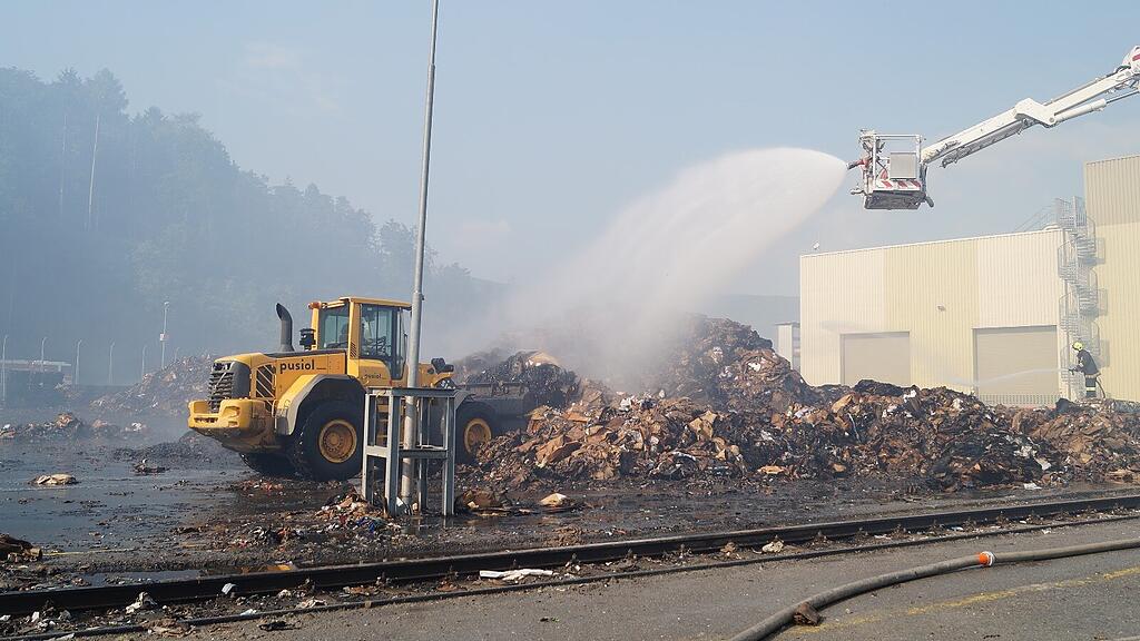 Papierfabrik-Brand in Niederösterreich