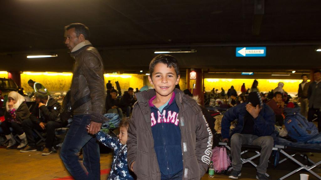 Flüchtlinge in der Bahnhofsgarage, SO